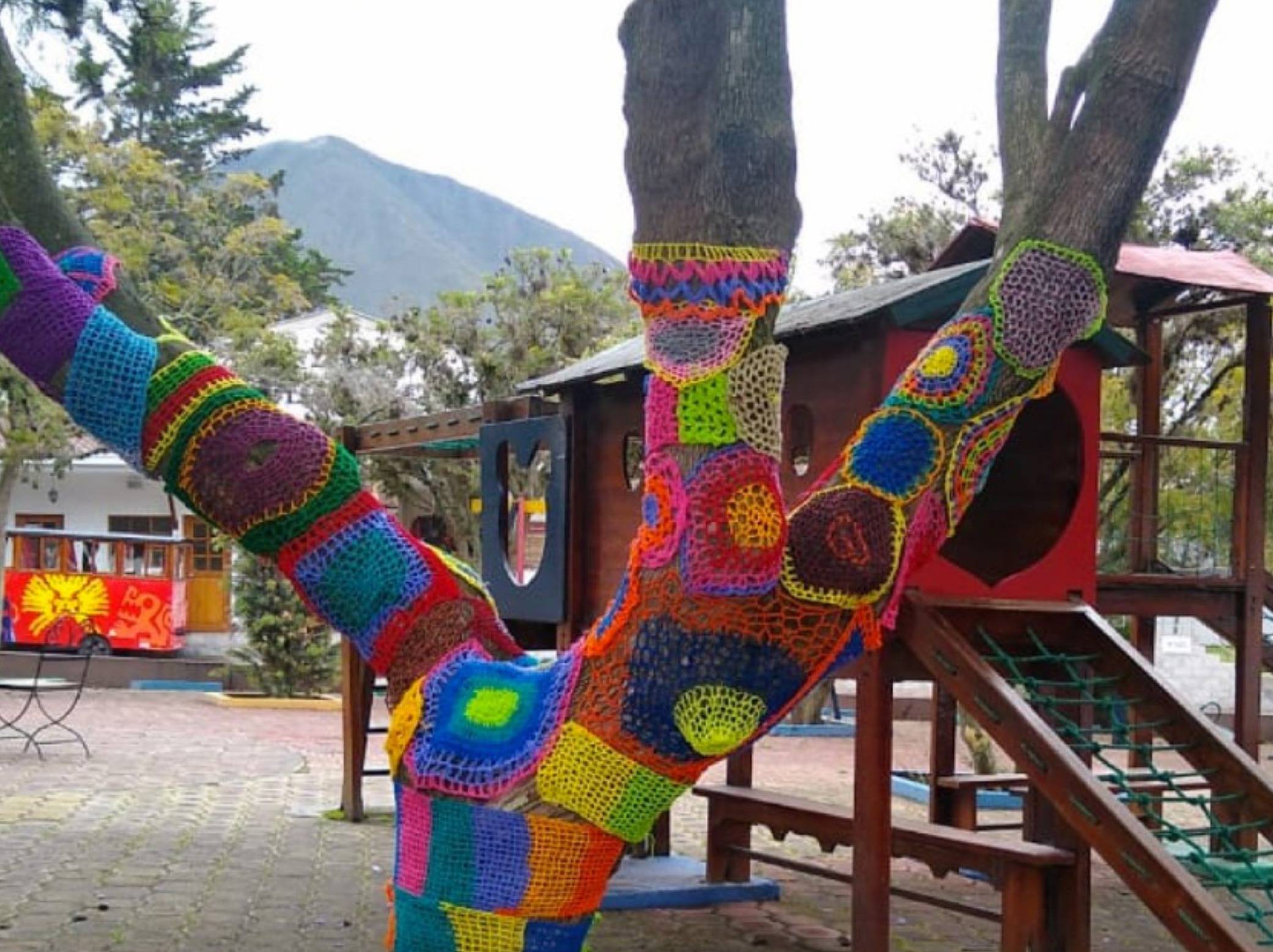 kids park in mital del mundo Quito