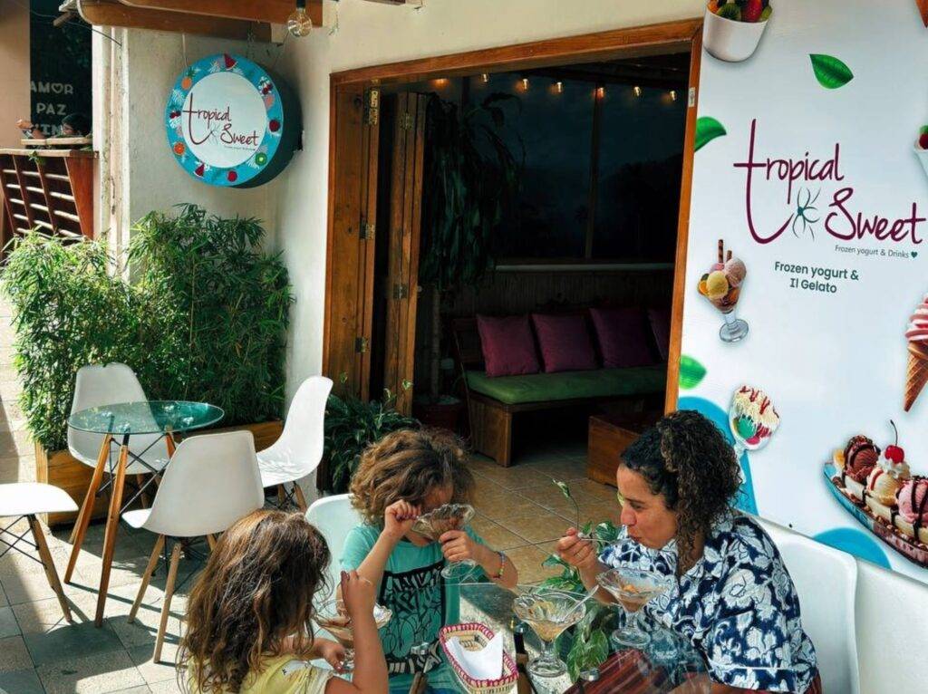 Mindo local cafes