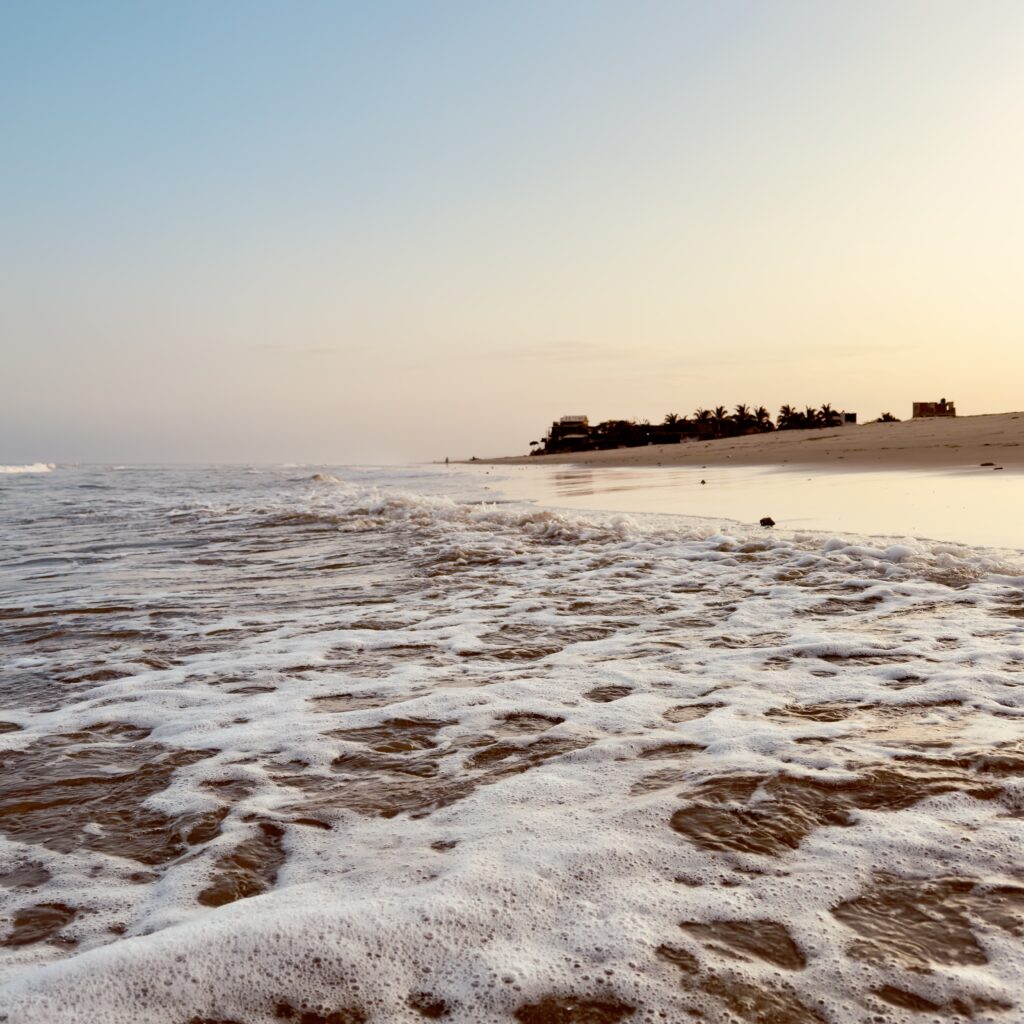 Surfing in Mancora