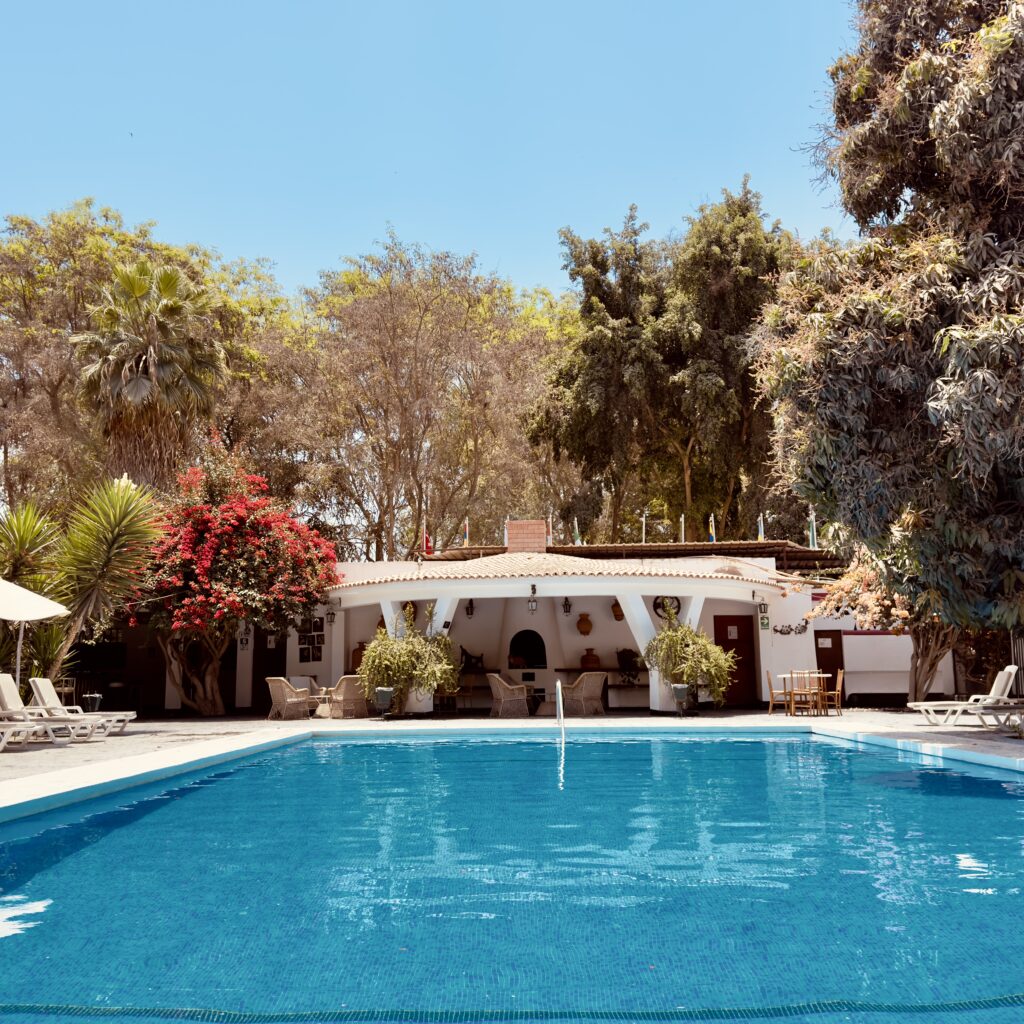 Hotel majoro swimming pool