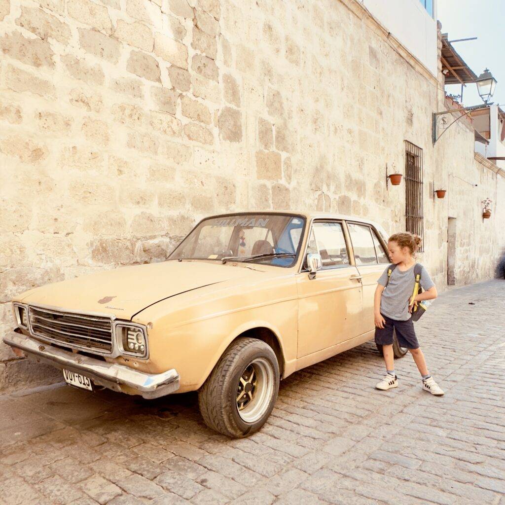 How do you spot a sketchy Airbnb?