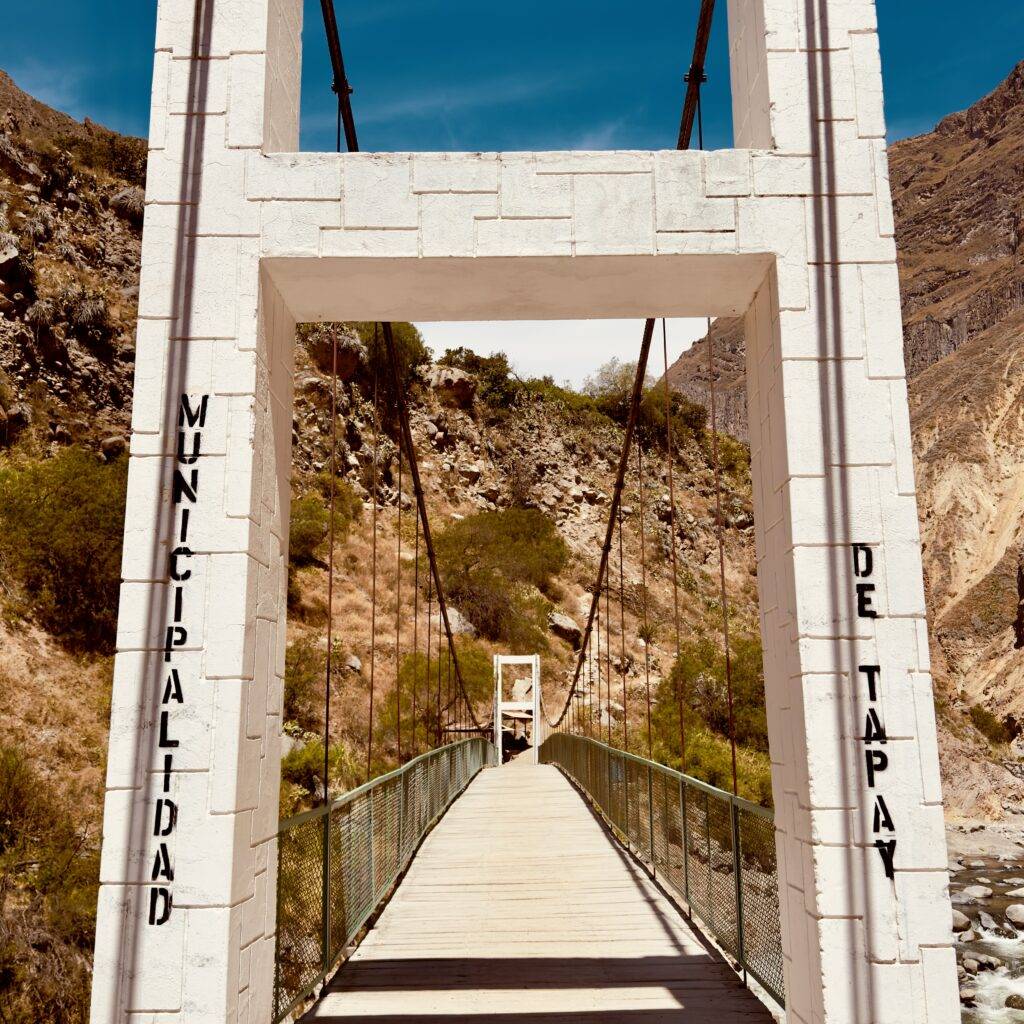 Can you hike Colca Canyon without a guide?