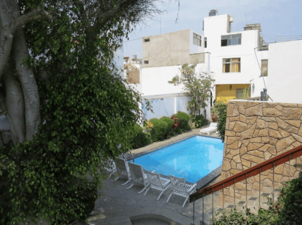 3. Huanchaco Paradise (El Boquerón Area)