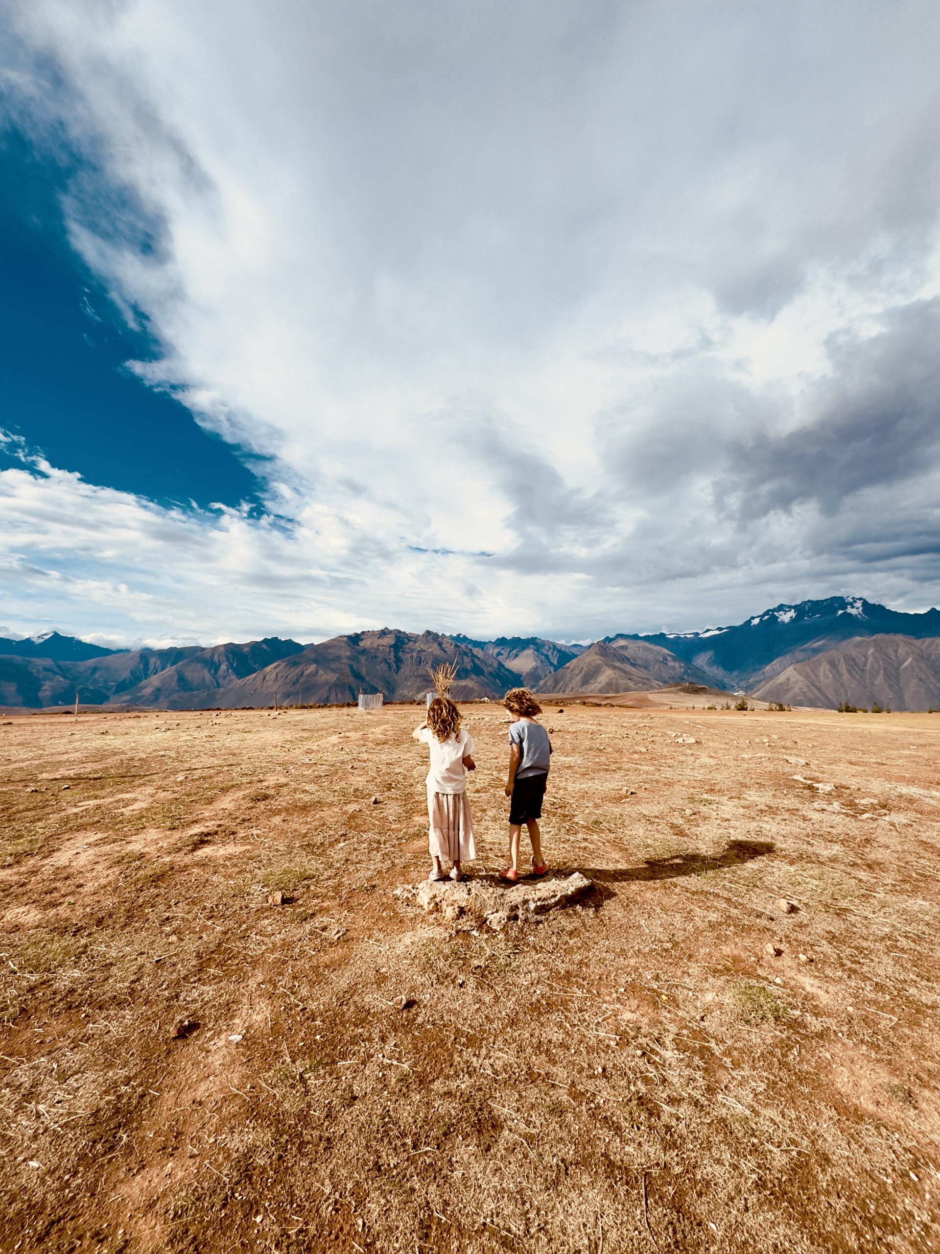 Maras stay with kids