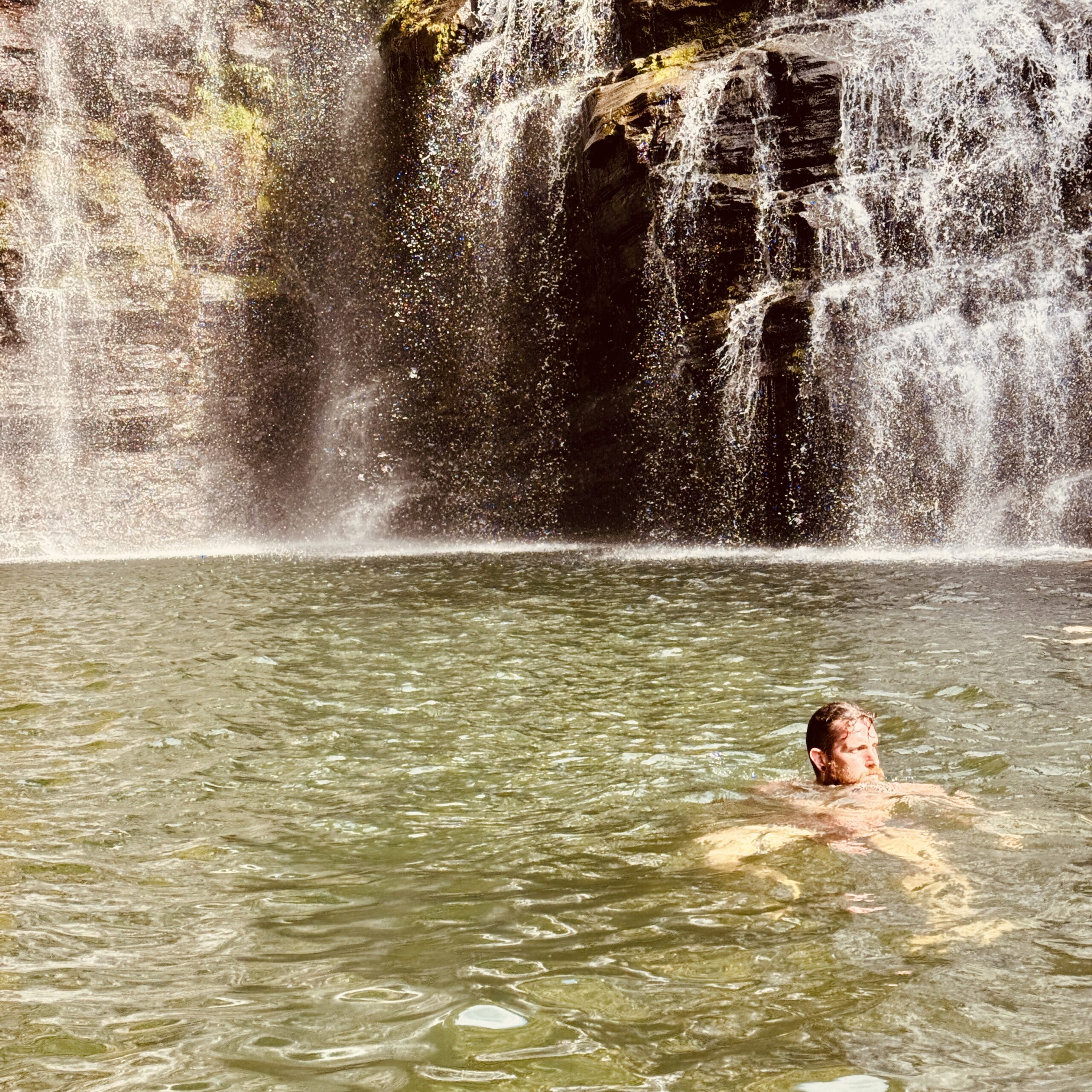 how to avoid lies at attractions