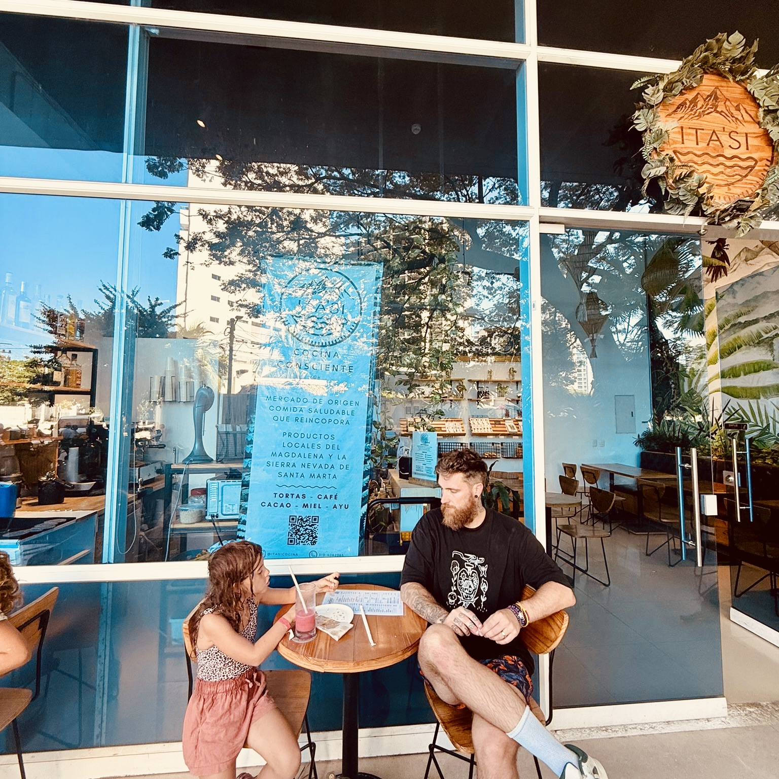 how to avoid roaming charges