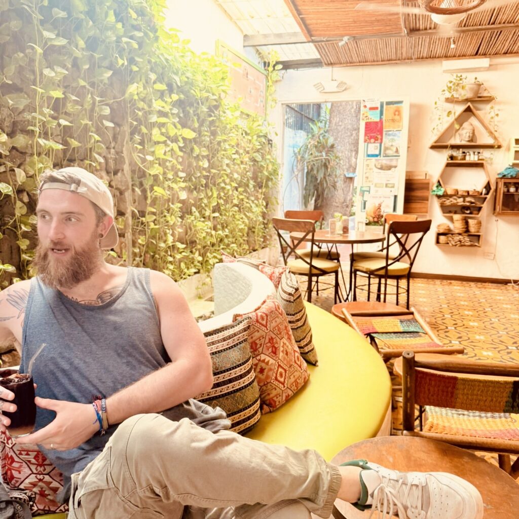 how to avoid roaming charges