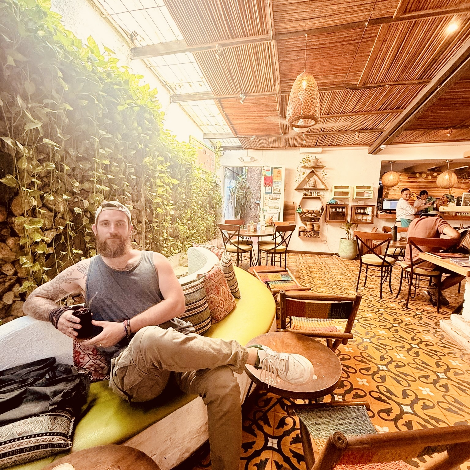 how to save on baggage fees