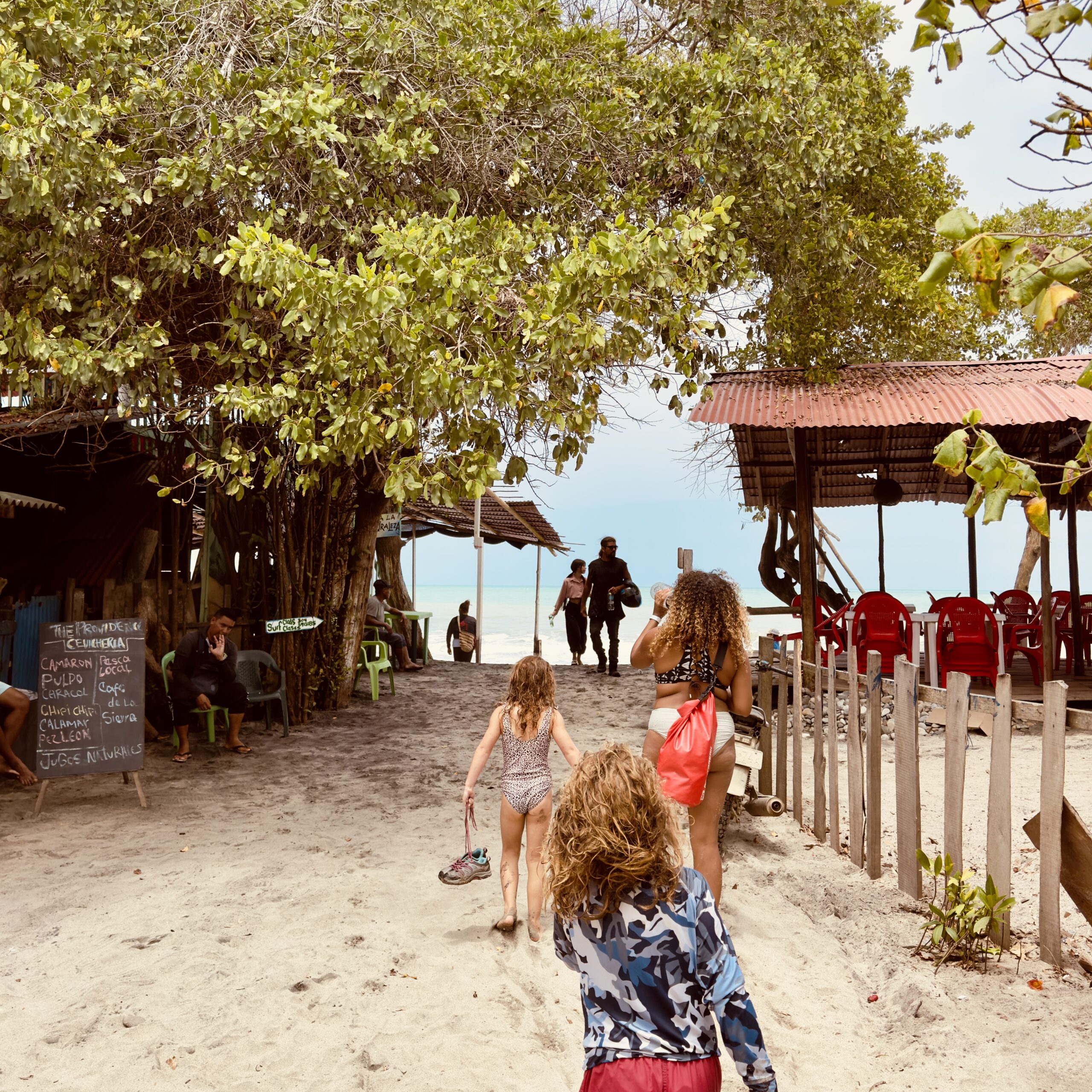 how to avoid roaming charges