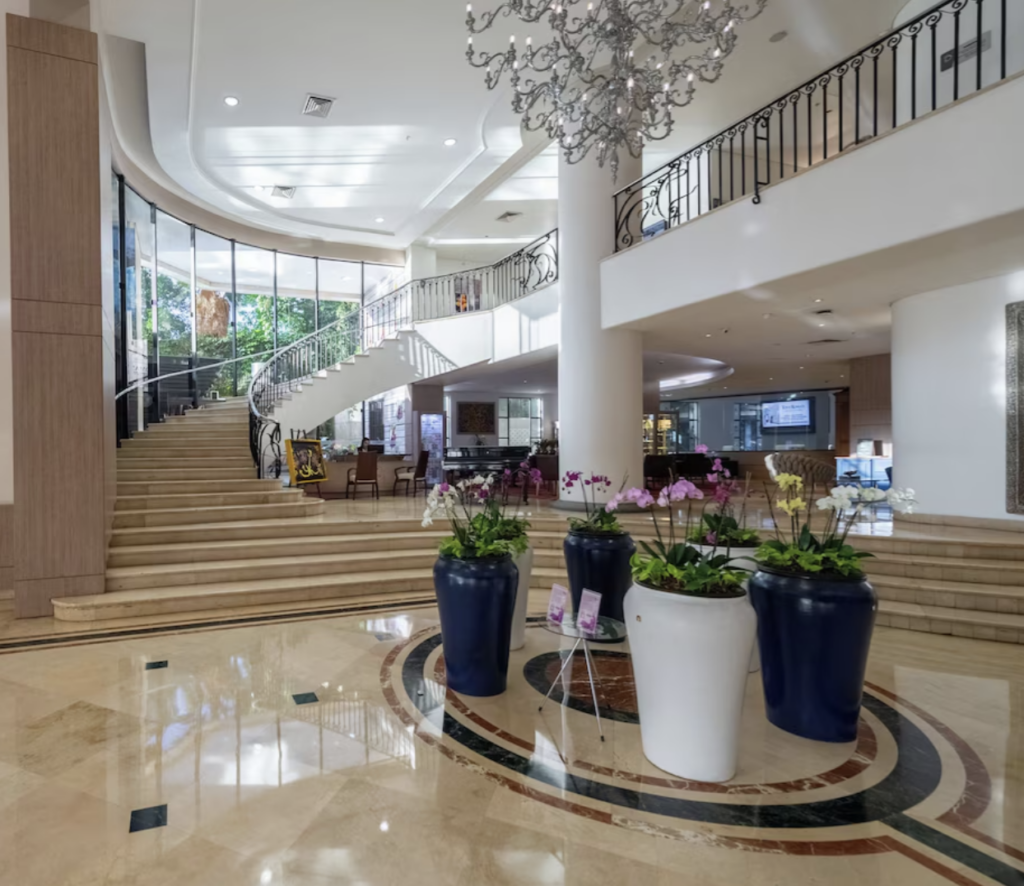 Dann Carlton Medellín