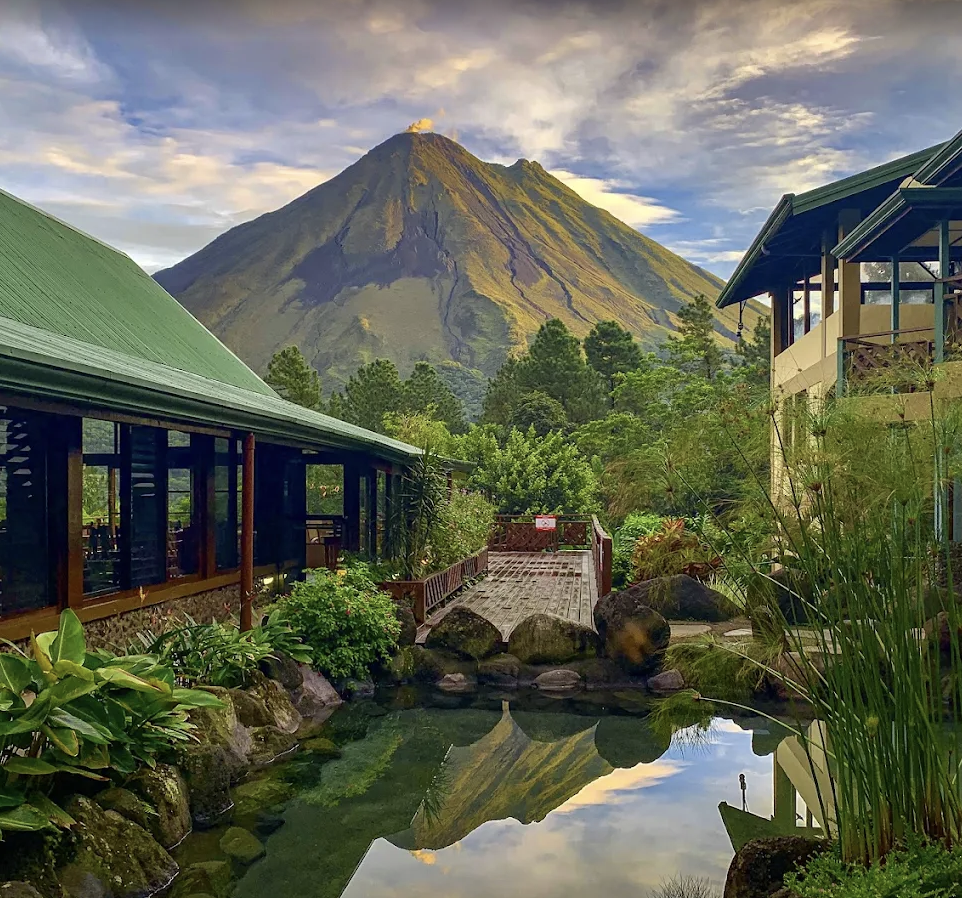 renal Observatory Lodge & Trails